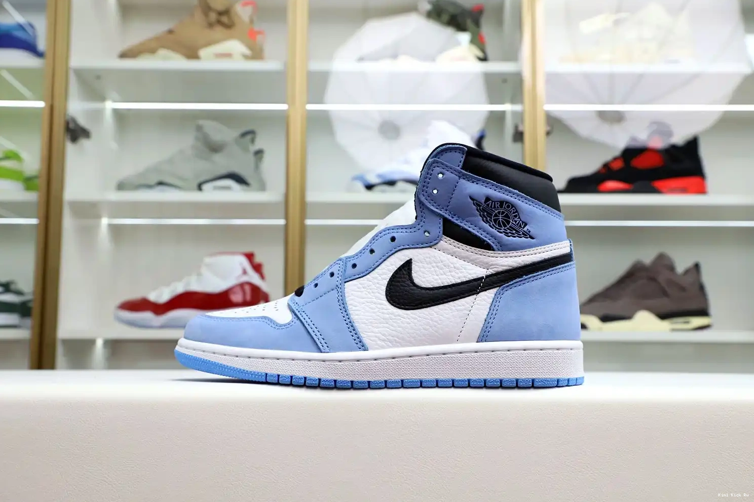 'UNIVERSITY HIGH JORDAN OG AIR Kimikick RETRO 1 0802